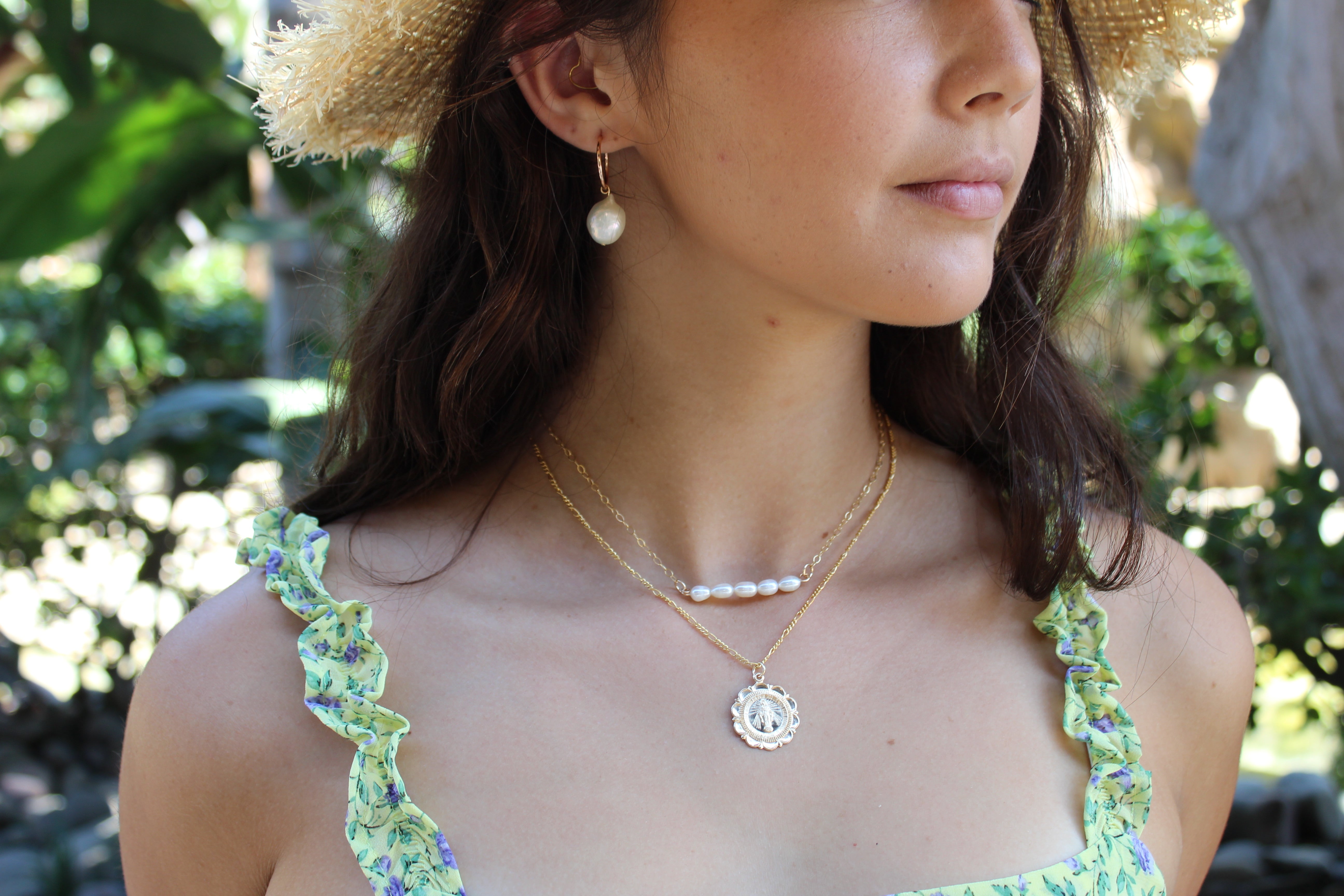 Pearl bar necklace